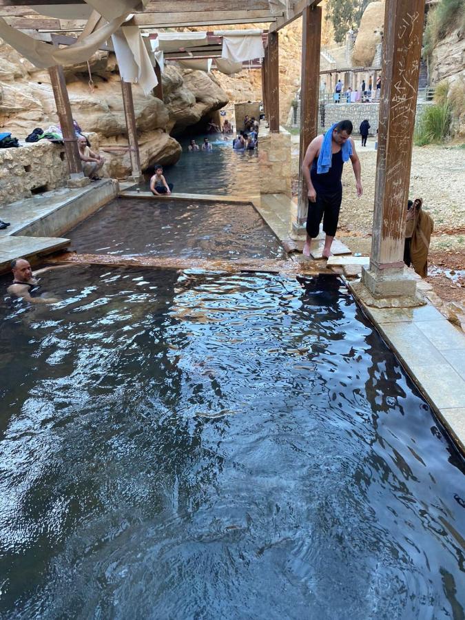 Afra Hot Springs Chalets At-Tafilah ภายนอก รูปภาพ