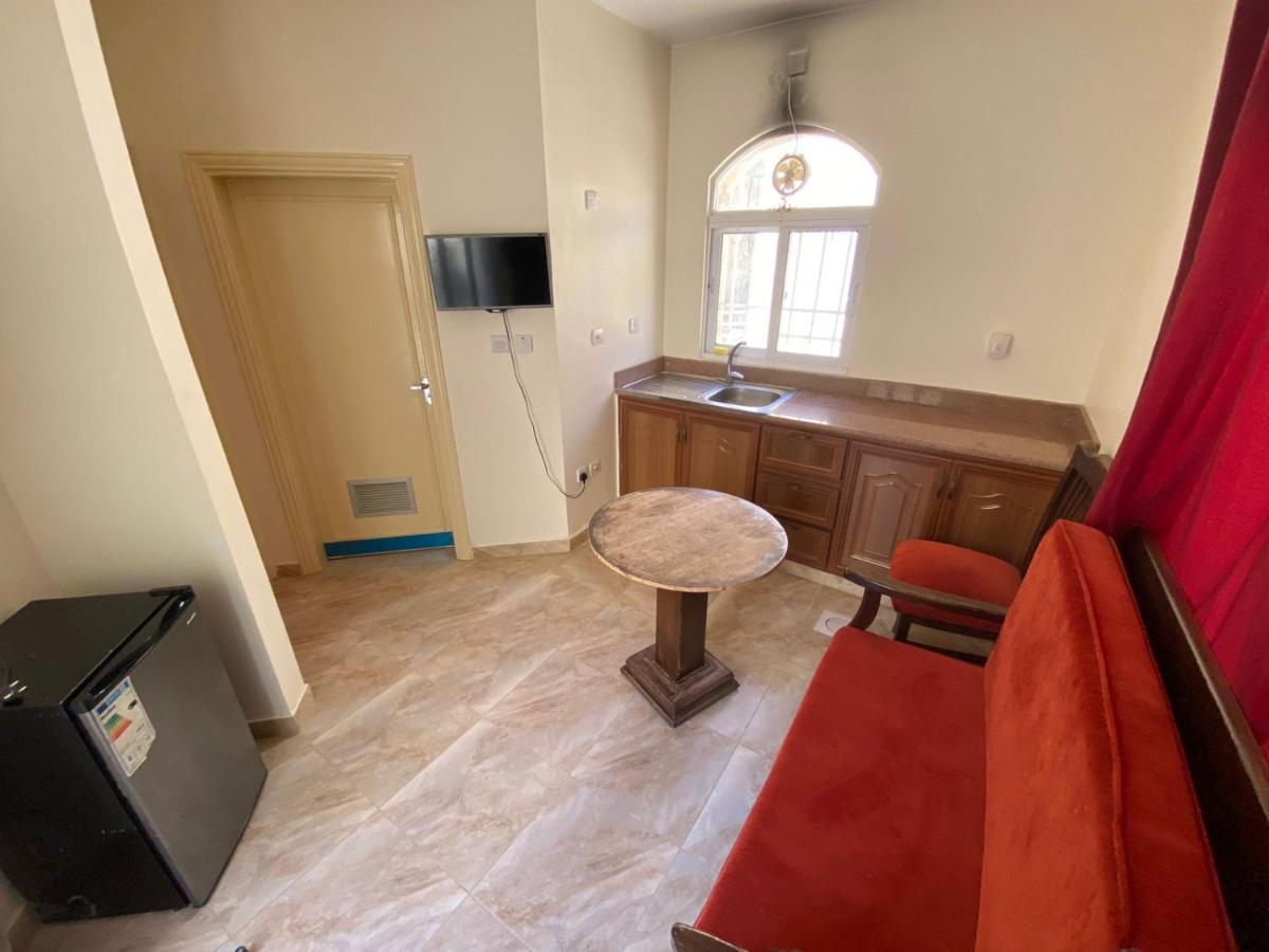 Afra Hot Springs Chalets At-Tafilah ภายนอก รูปภาพ