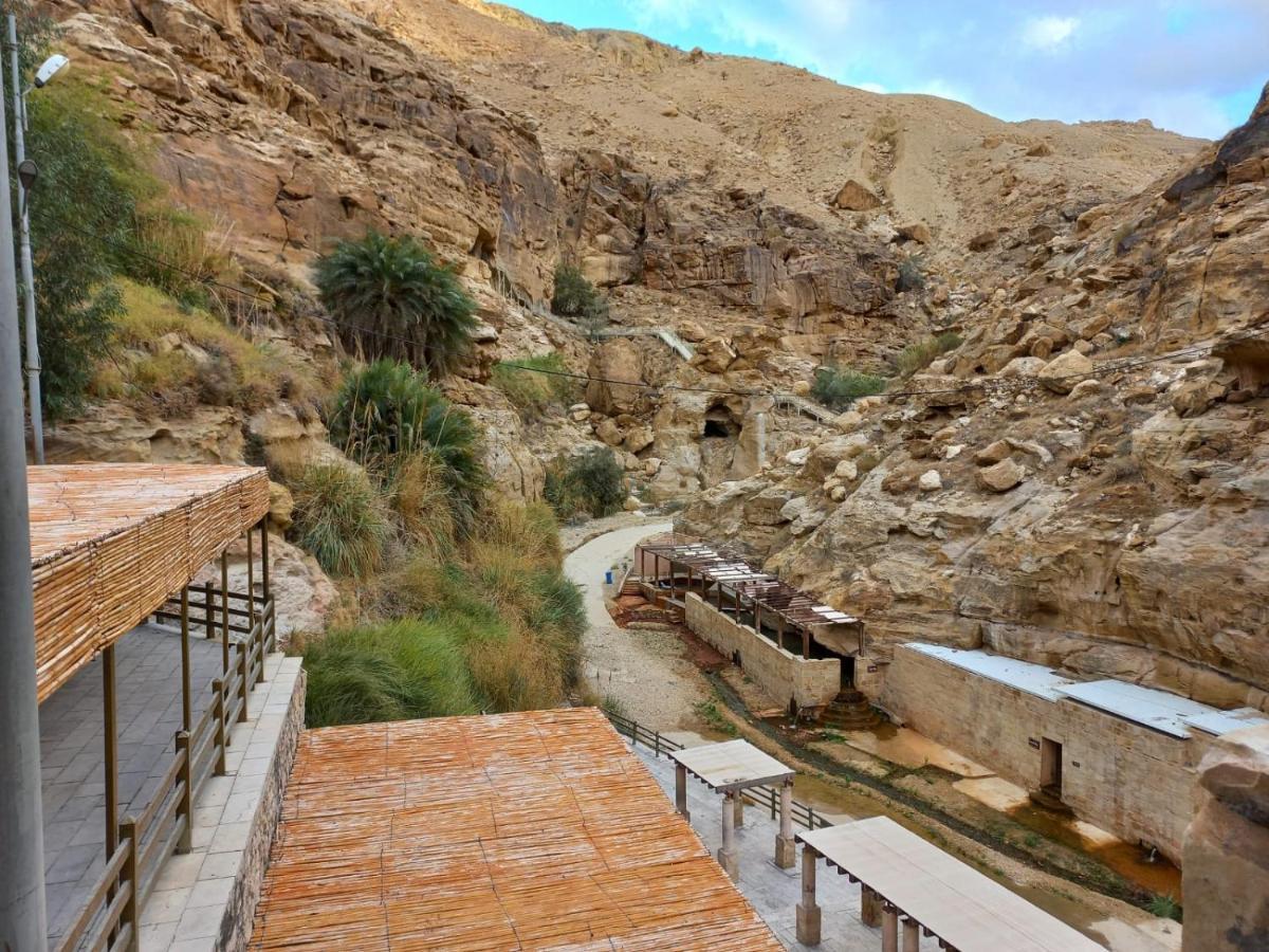 Afra Hot Springs Chalets At-Tafilah ภายนอก รูปภาพ