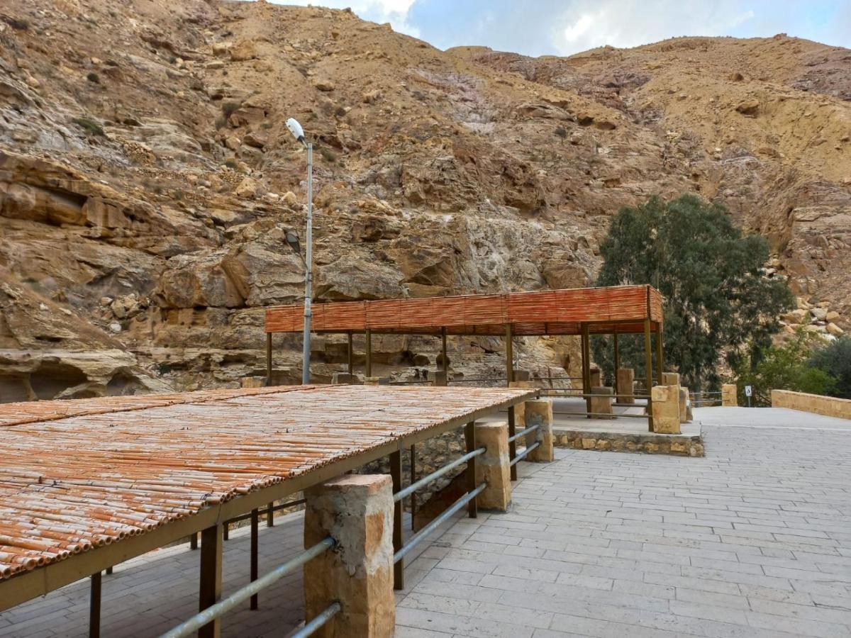 Afra Hot Springs Chalets At-Tafilah ภายนอก รูปภาพ