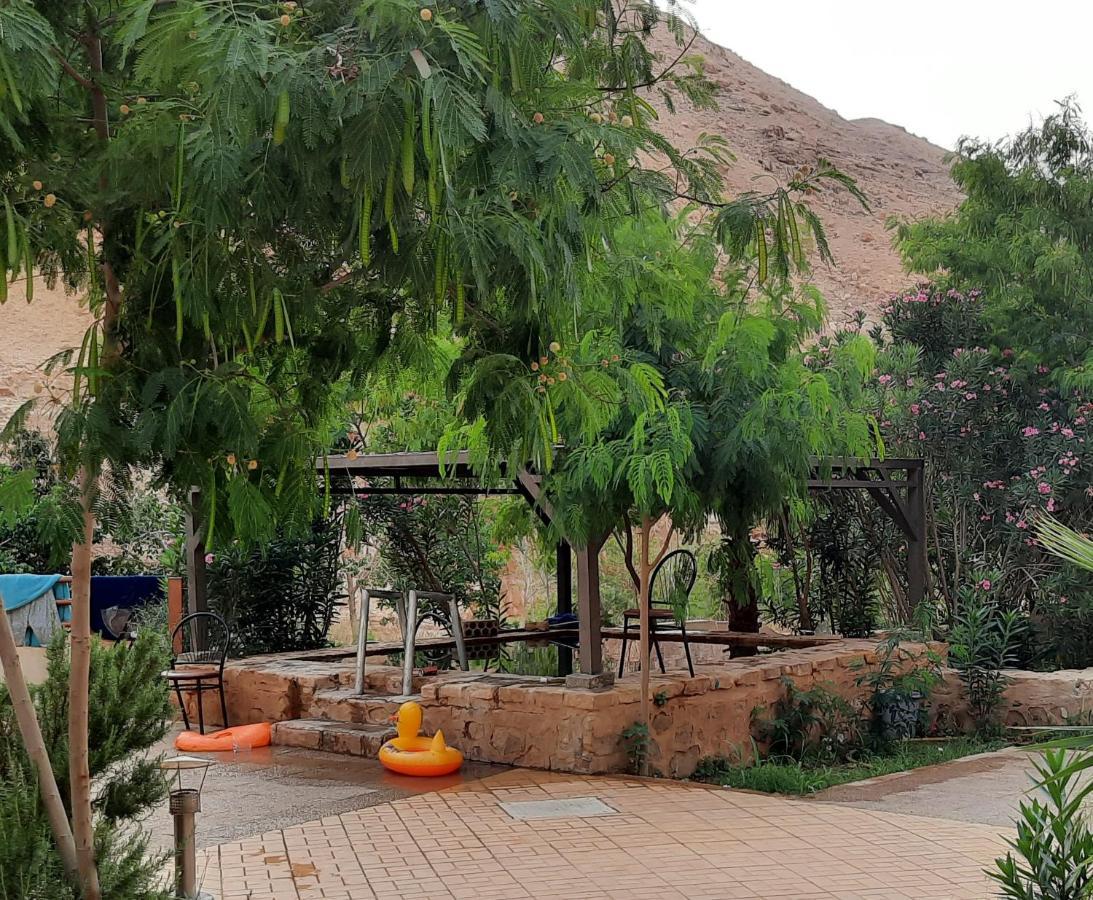 Afra Hot Springs Chalets At-Tafilah ภายนอก รูปภาพ